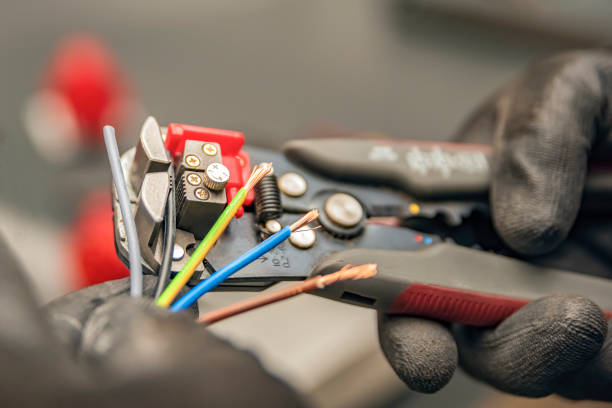 Best Emergency Electrical Repair  in Battle Creek, MI